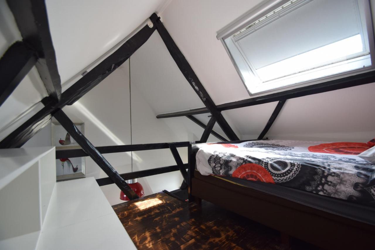 Apartment At Гент Екстериор снимка