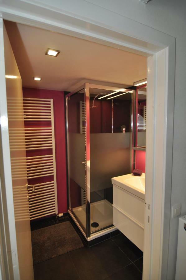 Apartment At Гент Екстериор снимка